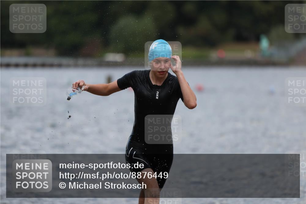 14.09.2025 - Stadtparktriathlon Michael Strokosch http://msf.ph/oto/8876449 14.09.2025 13:17:29 Schwimmen 1564, 1574, 1577, 1599, 1610, 1614, 1617 meine-sportfotos.de