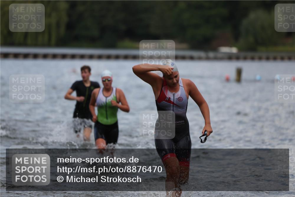 14.09.2025 - Stadtparktriathlon Michael Strokosch http://msf.ph/oto/8876470 14.09.2025 13:17:32 Schwimmen 1564, 1574, 1577, 1599, 1606, 1610, 1617 meine-sportfotos.de