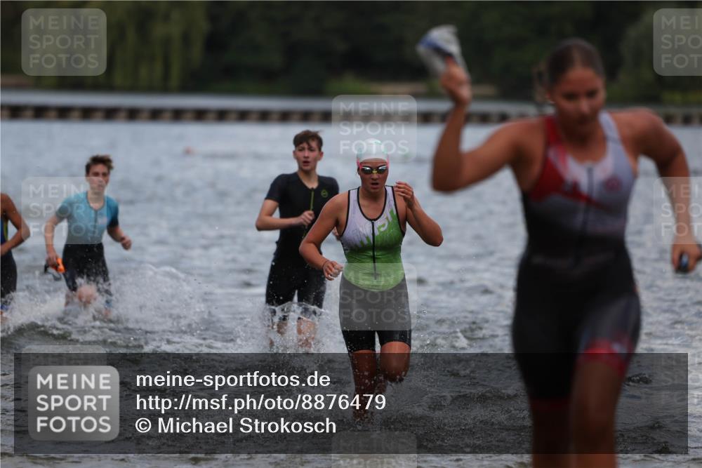 14.09.2025 - Stadtparktriathlon Michael Strokosch http://msf.ph/oto/8876479 14.09.2025 13:17:34 Schwimmen 1574, 1577, 1599, 1606, 1610, 1615, 1617 meine-sportfotos.de