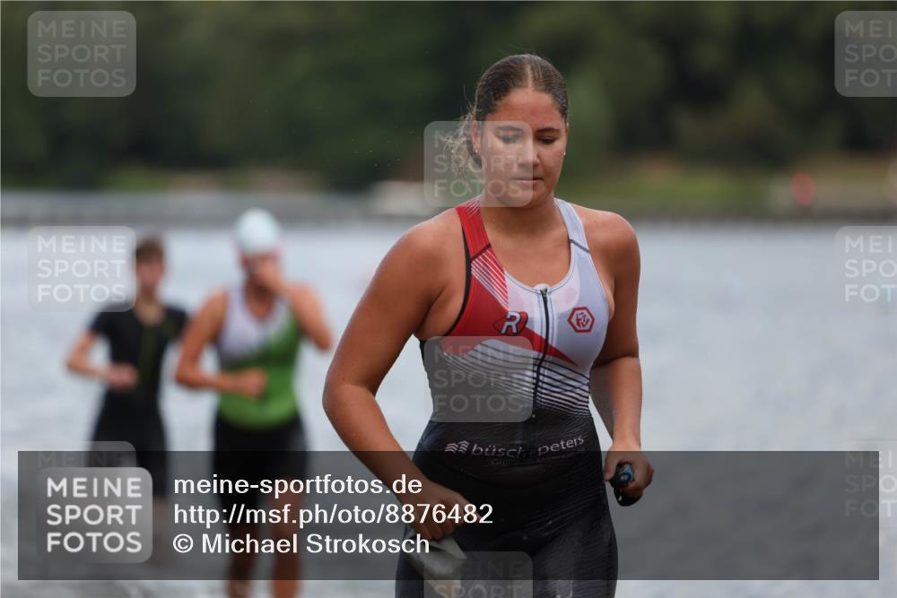 14.09.2025 - Stadtparktriathlon Michael Strokosch http://msf.ph/oto/8876482 14.09.2025 13:17:35 Schwimmen 1574, 1577, 1599, 1606, 1610, 1615, 1617 meine-sportfotos.de