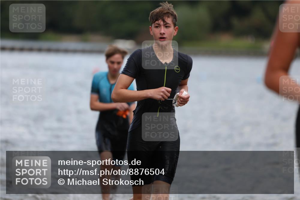 14.09.2025 - Stadtparktriathlon Michael Strokosch http://msf.ph/oto/8876504 14.09.2025 13:17:39 Schwimmen 1577, 1599, 1606, 1610, 1615, 1617 meine-sportfotos.de