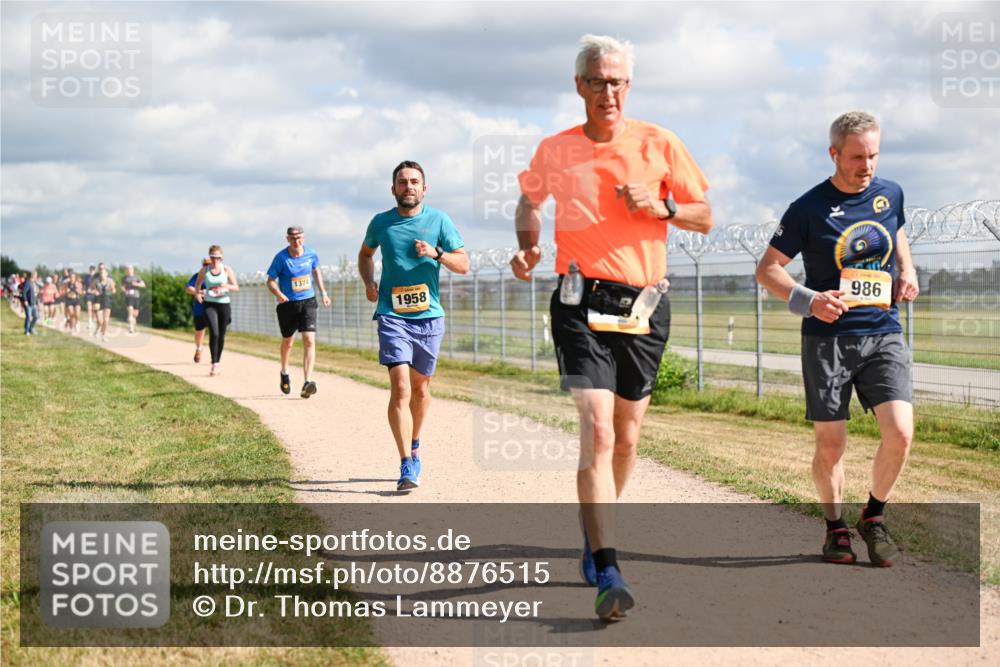 14.09.2025 - Airport Race Dr. Thomas Lammeyer http://msf.ph/oto/8876515 14.09.2025 12:21:19 Laufen 1374, 1958, 986 meine-sportfotos.de