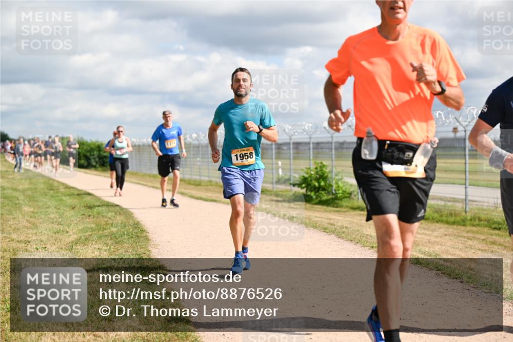 14.09.2025 - Airport Race Dr. Thomas Lammeyer http://msf.ph/oto/8876526 14.09.2025 12:21:20 Laufen 1958 meine-sportfotos.de