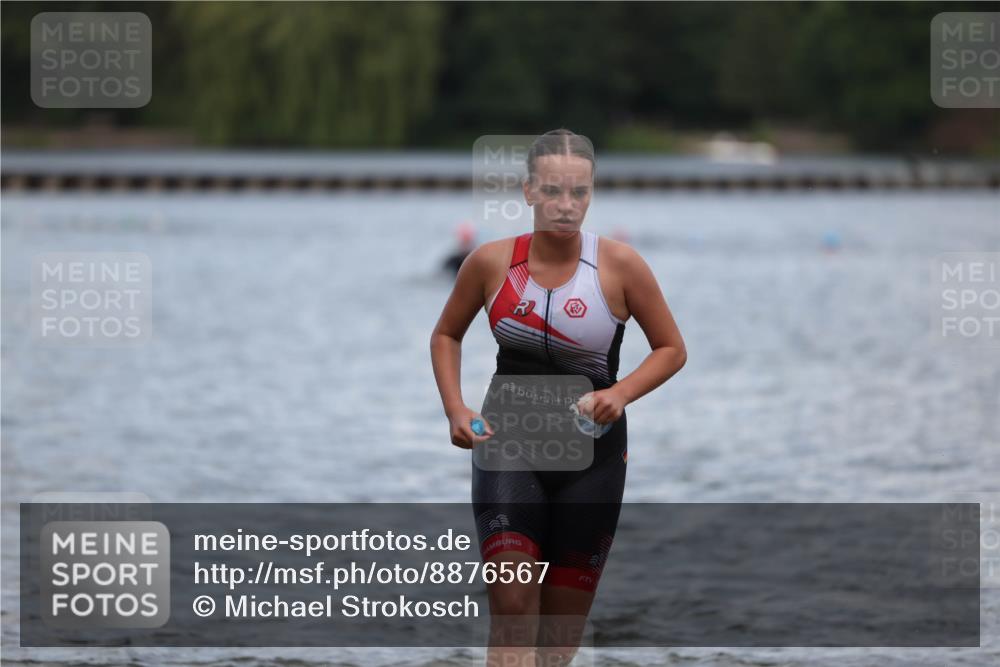 14.09.2025 - Stadtparktriathlon Michael Strokosch http://msf.ph/oto/8876567 14.09.2025 13:17:54 Schwimmen 1549, 1553, 1563, 1570, 1584 meine-sportfotos.de