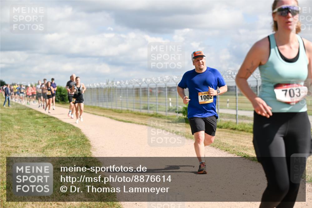 14.09.2025 - Airport Race Dr. Thomas Lammeyer http://msf.ph/oto/8876614 14.09.2025 12:21:27 Laufen 1002, 703 meine-sportfotos.de