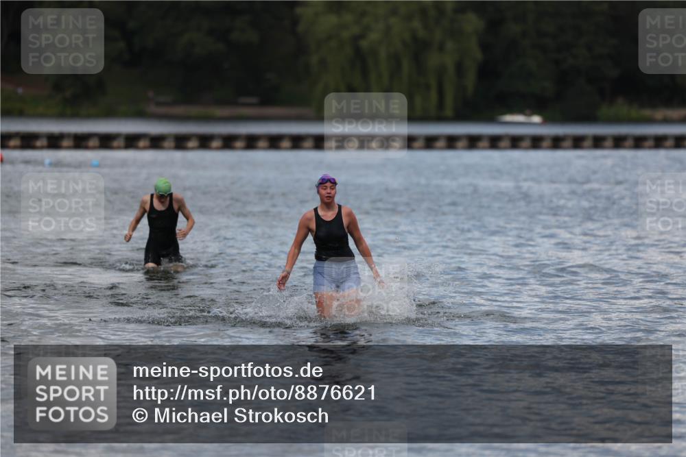 14.09.2025 - Stadtparktriathlon Michael Strokosch http://msf.ph/oto/8876621 14.09.2025 13:18:32 Schwimmen 1569 meine-sportfotos.de