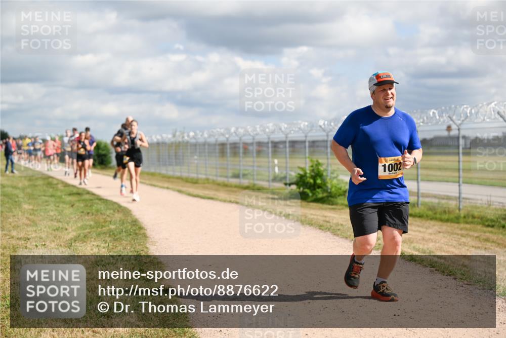 14.09.2025 - Airport Race Dr. Thomas Lammeyer http://msf.ph/oto/8876622 14.09.2025 12:21:27 Laufen 73, 1002 meine-sportfotos.de