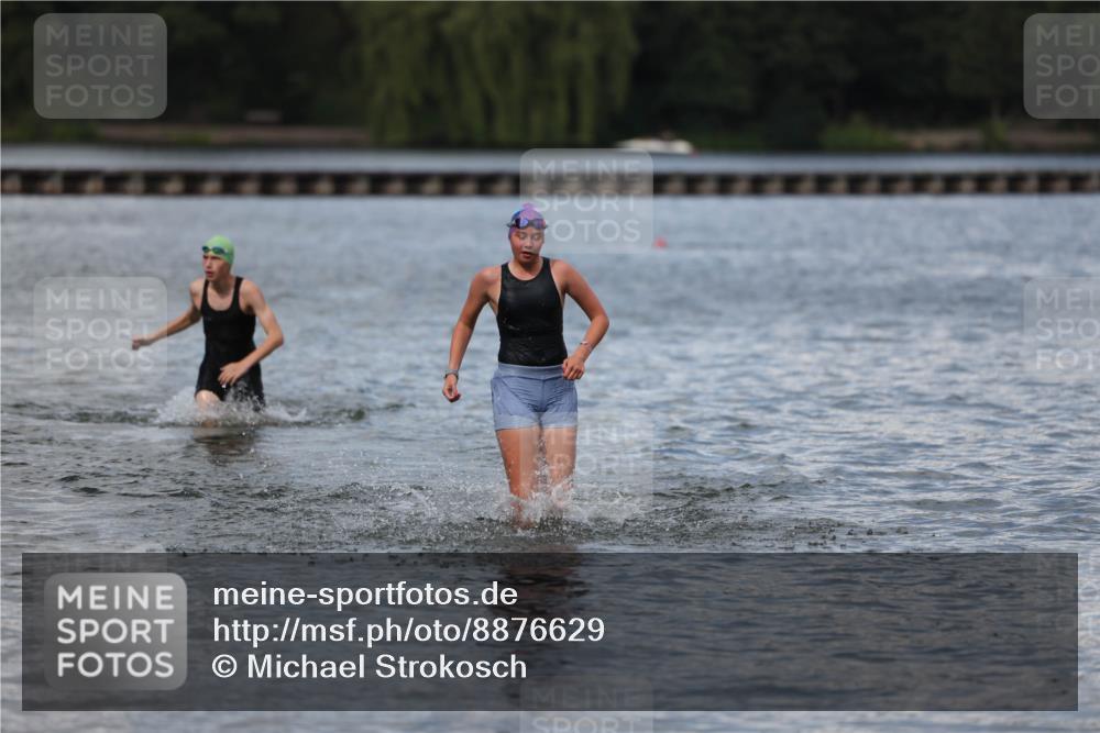 14.09.2025 - Stadtparktriathlon Michael Strokosch http://msf.ph/oto/8876629 14.09.2025 13:18:35 Schwimmen 1569, 1609 meine-sportfotos.de