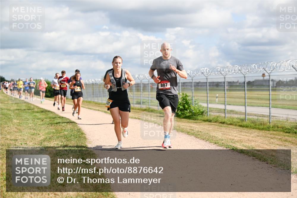 14.09.2025 - Airport Race Dr. Thomas Lammeyer http://msf.ph/oto/8876642 14.09.2025 12:21:31 Laufen 131, 887 meine-sportfotos.de