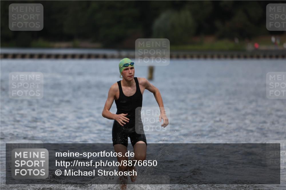 14.09.2025 - Stadtparktriathlon Michael Strokosch http://msf.ph/oto/8876650 14.09.2025 13:18:44 Schwimmen 1569, 1609 meine-sportfotos.de