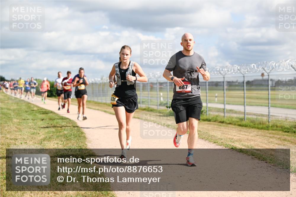 14.09.2025 - Airport Race Dr. Thomas Lammeyer http://msf.ph/oto/8876653 14.09.2025 12:21:32 Laufen 137, 887 meine-sportfotos.de