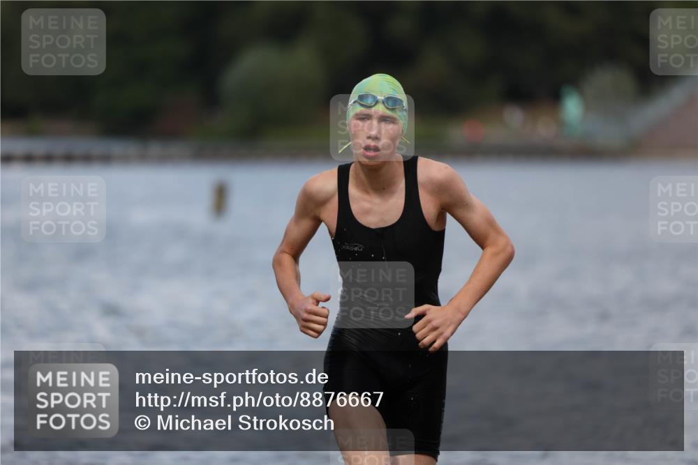 14.09.2025 - Stadtparktriathlon Michael Strokosch http://msf.ph/oto/8876667 14.09.2025 13:18:46 Schwimmen 1569, 1609 meine-sportfotos.de