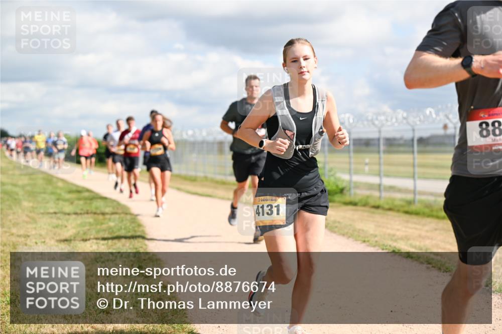 14.09.2025 - Airport Race Dr. Thomas Lammeyer http://msf.ph/oto/8876674 14.09.2025 12:21:33 Laufen 4131, 88 meine-sportfotos.de