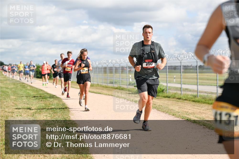 14.09.2025 - Airport Race Dr. Thomas Lammeyer http://msf.ph/oto/8876681 14.09.2025 12:21:34 Laufen 1720, 7290, 4131 meine-sportfotos.de