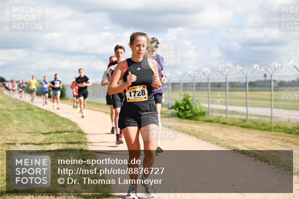 14.09.2025 - Airport Race Dr. Thomas Lammeyer http://msf.ph/oto/8876727 14.09.2025 12:21:36 Laufen 1728 meine-sportfotos.de