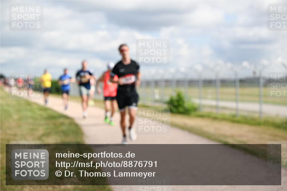 14.09.2025 - Airport Race Dr. Thomas Lammeyer http://msf.ph/oto/8876791 14.09.2025 12:21:40 Laufen  meine-sportfotos.de