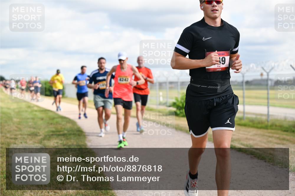 14.09.2025 - Airport Race Dr. Thomas Lammeyer http://msf.ph/oto/8876818 14.09.2025 12:21:42 Laufen 4242, 9 meine-sportfotos.de