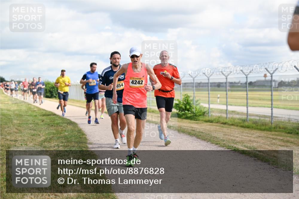 14.09.2025 - Airport Race Dr. Thomas Lammeyer http://msf.ph/oto/8876828 14.09.2025 12:21:42 Laufen 4139, 24, 854, 4242 meine-sportfotos.de