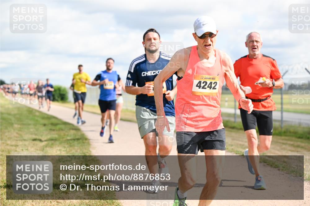 14.09.2025 - Airport Race Dr. Thomas Lammeyer http://msf.ph/oto/8876853 14.09.2025 12:21:44 Laufen 4242 meine-sportfotos.de