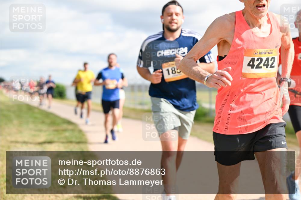 14.09.2025 - Airport Race Dr. Thomas Lammeyer http://msf.ph/oto/8876863 14.09.2025 12:21:44 Laufen 185, 4242 meine-sportfotos.de
