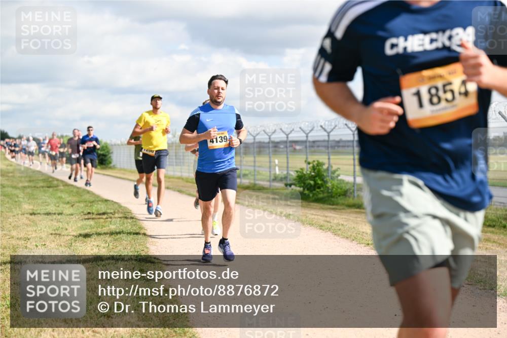 14.09.2025 - Airport Race Dr. Thomas Lammeyer http://msf.ph/oto/8876872 14.09.2025 12:21:45 Laufen 1200, 4139, 24, 1854 meine-sportfotos.de