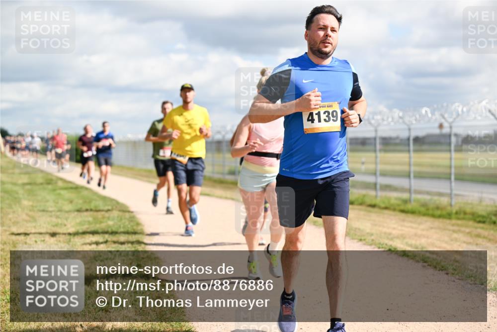 14.09.2025 - Airport Race Dr. Thomas Lammeyer http://msf.ph/oto/8876886 14.09.2025 12:21:47 Laufen 4139, 2 meine-sportfotos.de