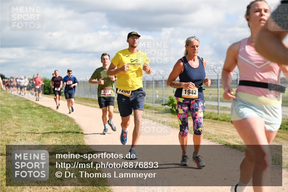 14.09.2025 - Airport Race Dr. Thomas Lammeyer http://msf.ph/oto/8876893 14.09.2025 12:21:48 Laufen 237, 1200, 1942 meine-sportfotos.de