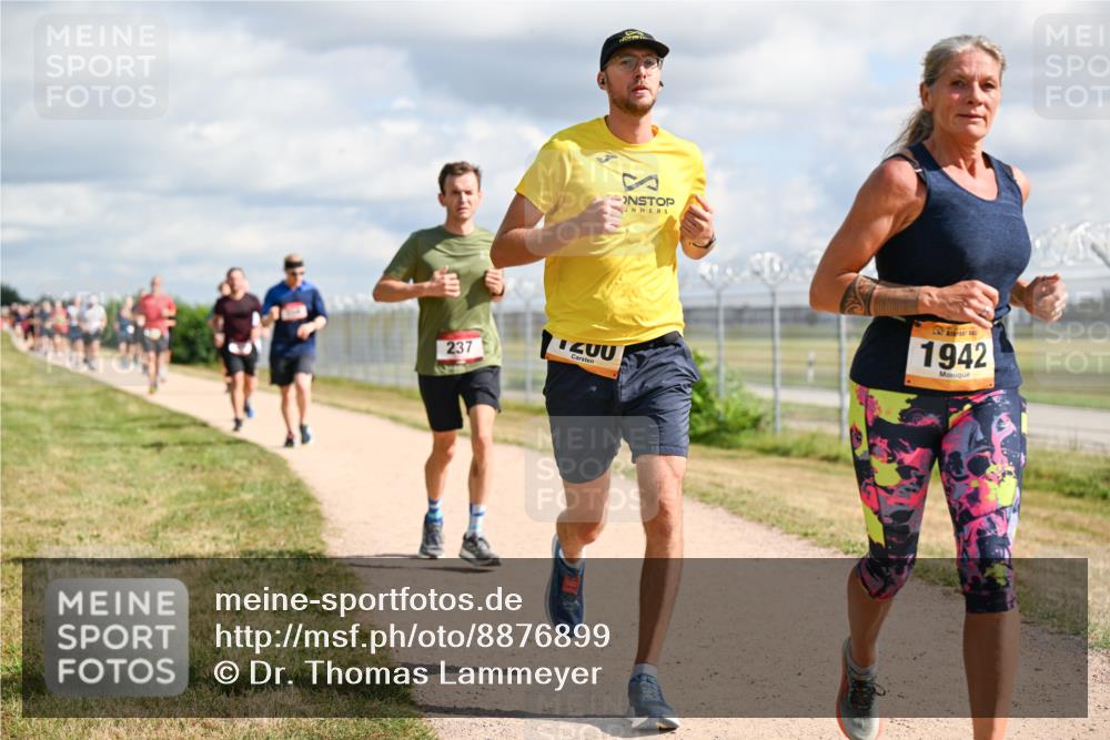 14.09.2025 - Airport Race Dr. Thomas Lammeyer http://msf.ph/oto/8876899 14.09.2025 12:21:48 Laufen 237, 1200, 1942 meine-sportfotos.de