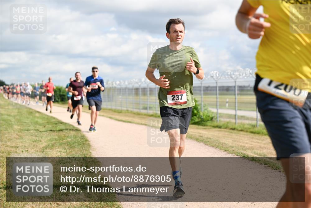 14.09.2025 - Airport Race Dr. Thomas Lammeyer http://msf.ph/oto/8876905 14.09.2025 12:21:50 Laufen 237, 1200 meine-sportfotos.de