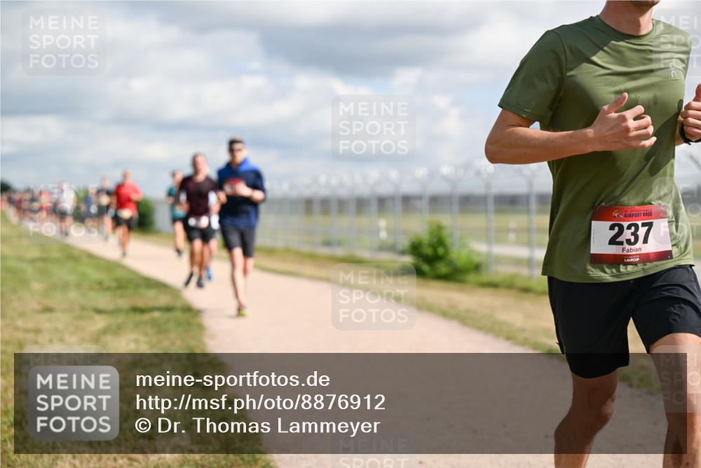 14.09.2025 - Airport Race Dr. Thomas Lammeyer http://msf.ph/oto/8876912 14.09.2025 12:21:51 Laufen 237 meine-sportfotos.de