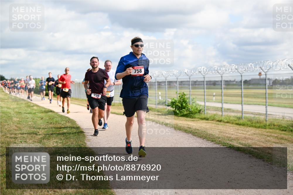 14.09.2025 - Airport Race Dr. Thomas Lammeyer http://msf.ph/oto/8876920 14.09.2025 12:21:52 Laufen 259, 189, 758 meine-sportfotos.de