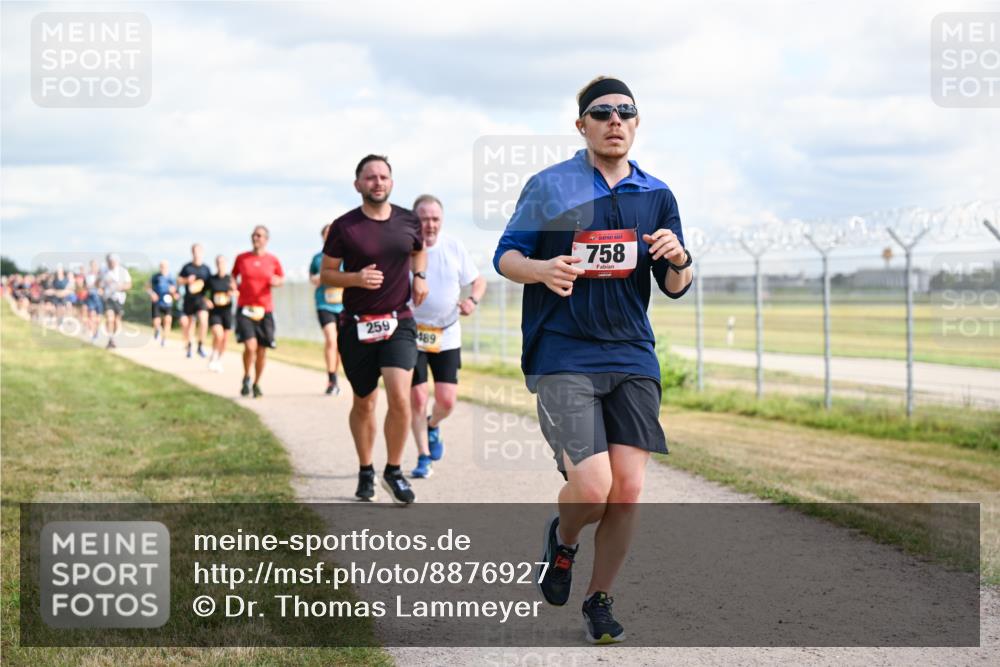 14.09.2025 - Airport Race Dr. Thomas Lammeyer http://msf.ph/oto/8876927 14.09.2025 12:21:53 Laufen 259, 489, 758 meine-sportfotos.de