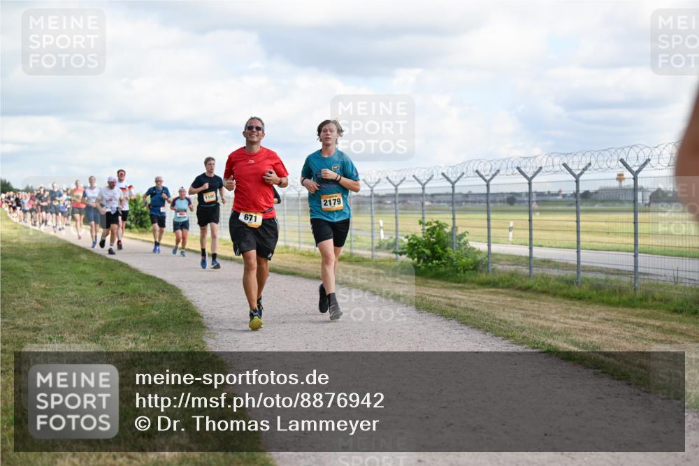 14.09.2025 - Airport Race Dr. Thomas Lammeyer http://msf.ph/oto/8876942 14.09.2025 12:21:56 Laufen 1100, 671, 2179 meine-sportfotos.de