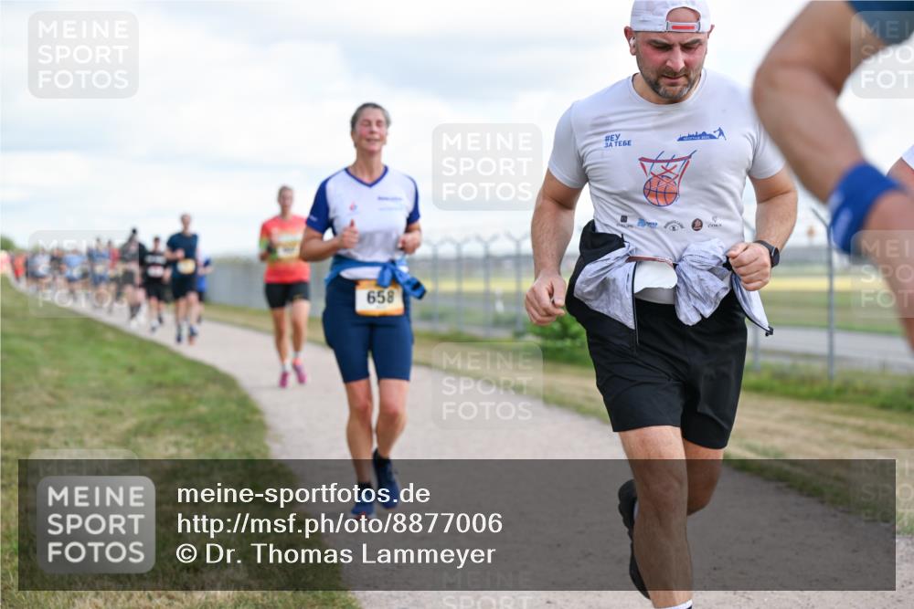 14.09.2025 - Airport Race Dr. Thomas Lammeyer http://msf.ph/oto/8877006 14.09.2025 12:22:06 Laufen 658, 3 meine-sportfotos.de