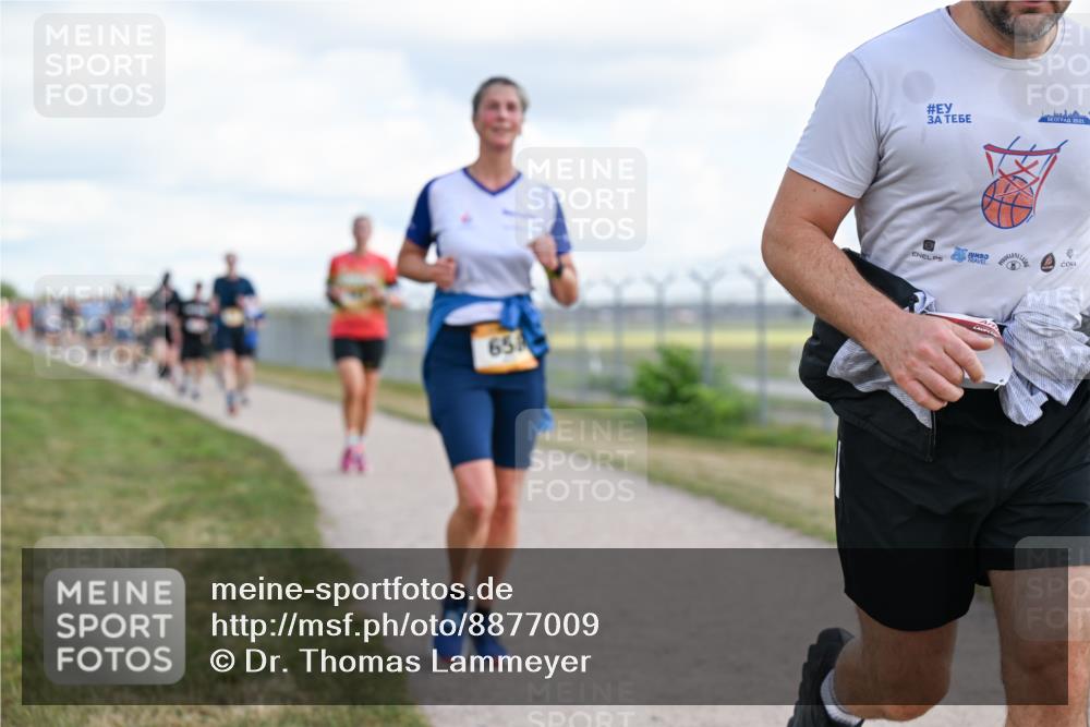 14.09.2025 - Airport Race Dr. Thomas Lammeyer http://msf.ph/oto/8877009 14.09.2025 12:22:06 Laufen 65, 2021 meine-sportfotos.de