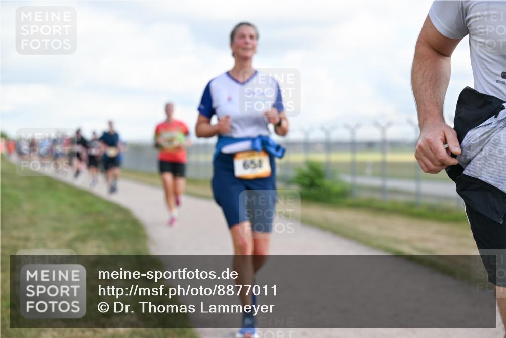 14.09.2025 - Airport Race Dr. Thomas Lammeyer http://msf.ph/oto/8877011 14.09.2025 12:22:07 Laufen 651 meine-sportfotos.de