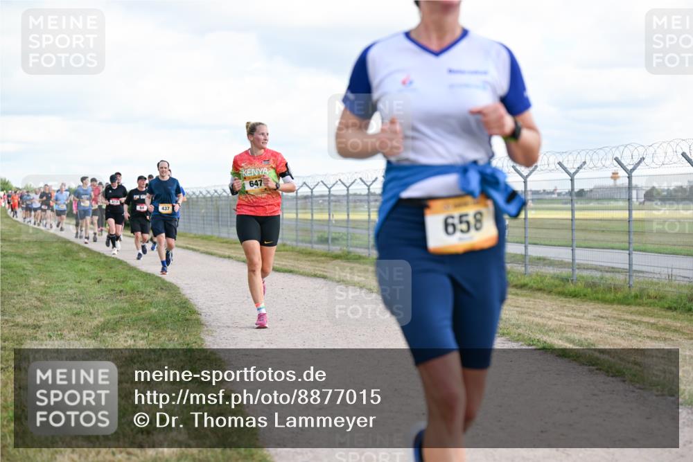 14.09.2025 - Airport Race Dr. Thomas Lammeyer http://msf.ph/oto/8877015 14.09.2025 12:22:07 Laufen 64, 437, 647, 658 meine-sportfotos.de