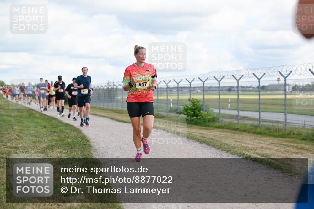 14.09.2025 - Airport Race Dr. Thomas Lammeyer http://msf.ph/oto/8877022 14.09.2025 12:22:08 Laufen 437, 647 meine-sportfotos.de