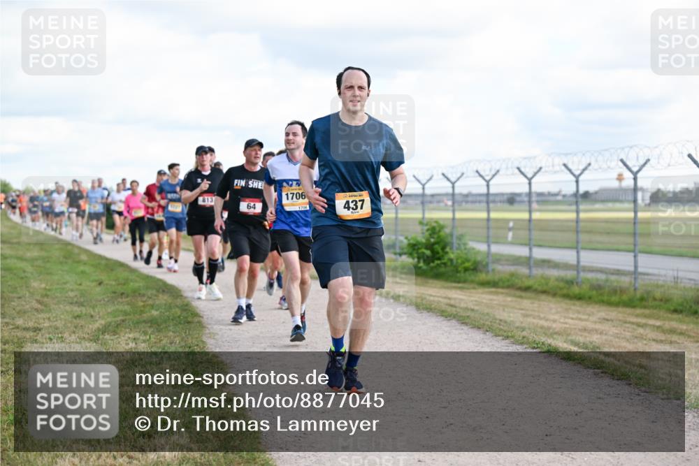 14.09.2025 - Airport Race Dr. Thomas Lammeyer http://msf.ph/oto/8877045 14.09.2025 12:22:12 Laufen 813, 64, 1706, 437 meine-sportfotos.de