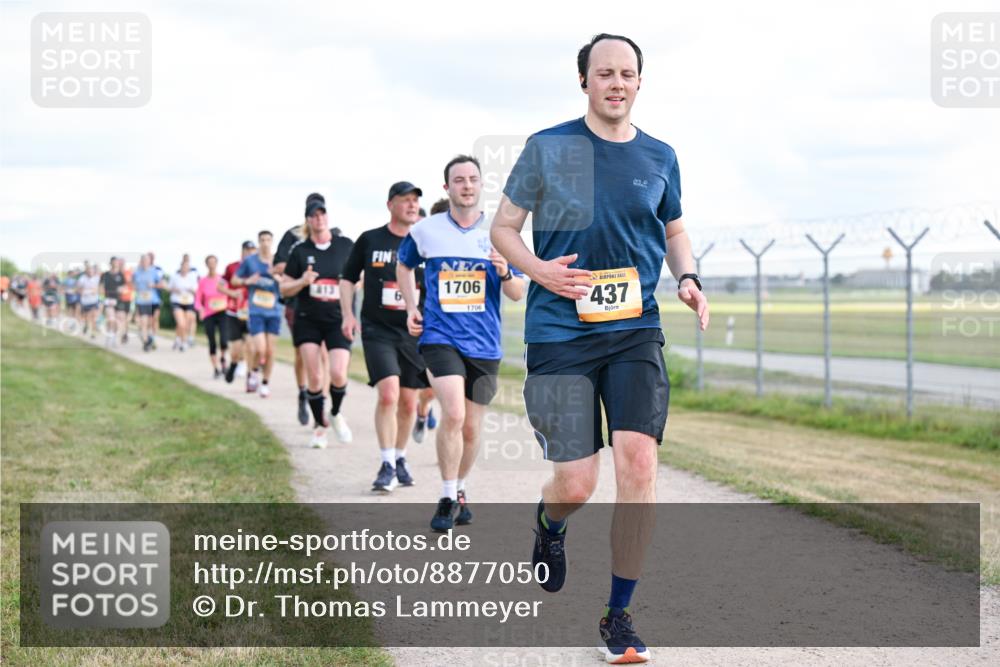 14.09.2025 - Airport Race Dr. Thomas Lammeyer http://msf.ph/oto/8877050 14.09.2025 12:22:13 Laufen 1706, 1706, 437 meine-sportfotos.de
