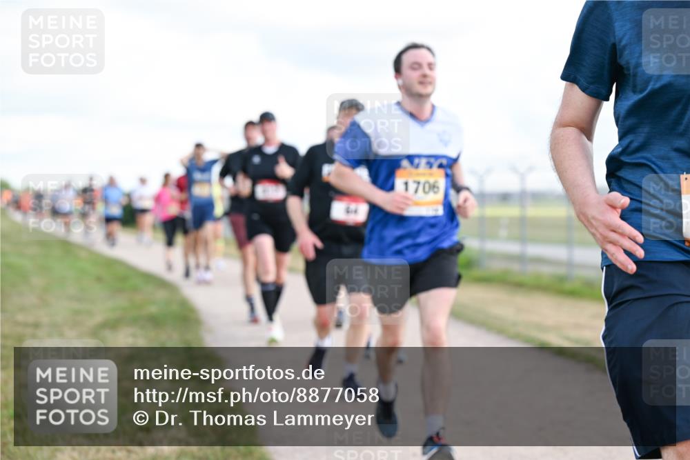 14.09.2025 - Airport Race Dr. Thomas Lammeyer http://msf.ph/oto/8877058 14.09.2025 12:22:14 Laufen 1706 meine-sportfotos.de