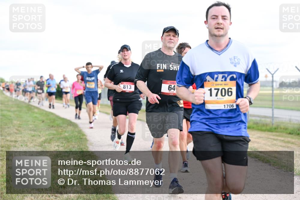 14.09.2025 - Airport Race Dr. Thomas Lammeyer http://msf.ph/oto/8877062 14.09.2025 12:22:15 Laufen 813, 64, 1706, 1706 meine-sportfotos.de