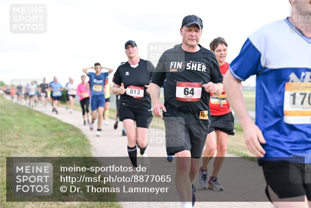 14.09.2025 - Airport Race Dr. Thomas Lammeyer http://msf.ph/oto/8877065 14.09.2025 12:22:15 Laufen 813, 64, 10, 170 meine-sportfotos.de