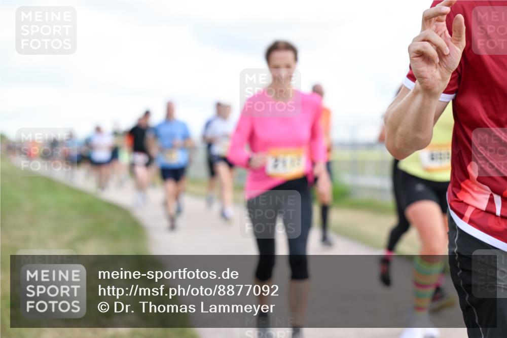 14.09.2025 - Airport Race Dr. Thomas Lammeyer http://msf.ph/oto/8877092 14.09.2025 12:22:21 Laufen 2410 meine-sportfotos.de