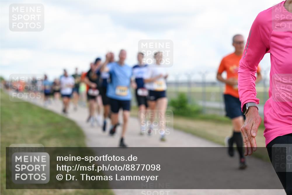 14.09.2025 - Airport Race Dr. Thomas Lammeyer http://msf.ph/oto/8877098 14.09.2025 12:22:22 Laufen  meine-sportfotos.de
