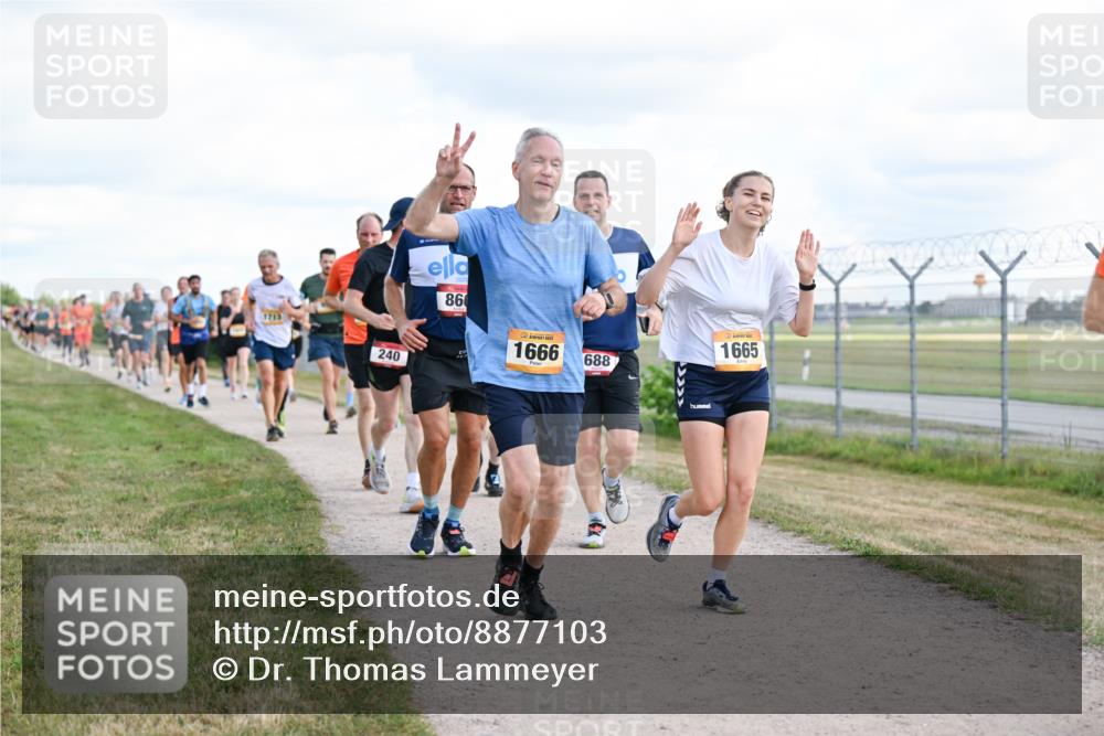 14.09.2025 - Airport Race Dr. Thomas Lammeyer http://msf.ph/oto/8877103 14.09.2025 12:22:23 Laufen 1713, 240, 86, 1666, 688, 1665 meine-sportfotos.de