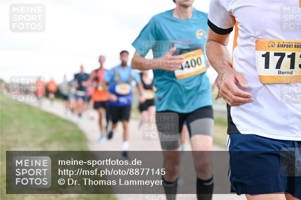 14.09.2025 - Airport Race Dr. Thomas Lammeyer http://msf.ph/oto/8877145 14.09.2025 12:22:29 Laufen 4400, 42, 171 meine-sportfotos.de