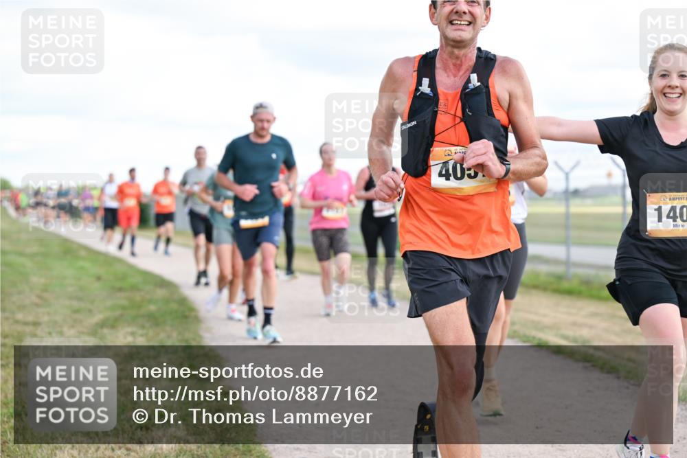 14.09.2025 - Airport Race Dr. Thomas Lammeyer http://msf.ph/oto/8877162 14.09.2025 12:22:32 Laufen 405, 140 meine-sportfotos.de
