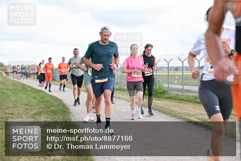 14.09.2025 - Airport Race Dr. Thomas Lammeyer http://msf.ph/oto/8877166 14.09.2025 12:22:33 Laufen 148, 1, 153, 2157 meine-sportfotos.de