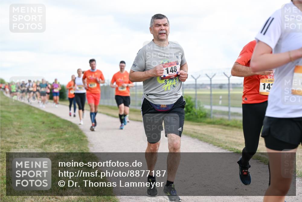 14.09.2025 - Airport Race Dr. Thomas Lammeyer http://msf.ph/oto/8877187 14.09.2025 12:22:36 Laufen 148, 14 meine-sportfotos.de